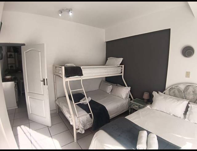 3 BEDROOM APARTMENT FOR SALE IN MARGATE BEACH